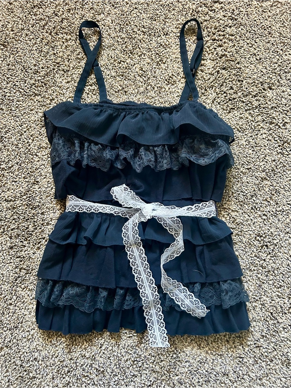 Y2k Abercrombie and fitch Ruffle Lace Babydoll tank